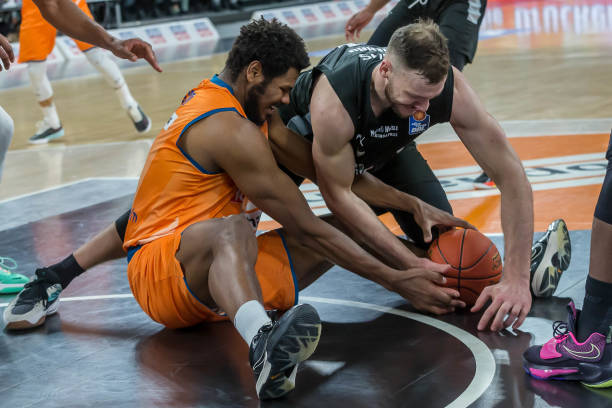 但现实残酷 但现实残酷