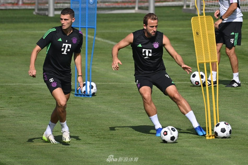 但在激烈的 但在激烈的