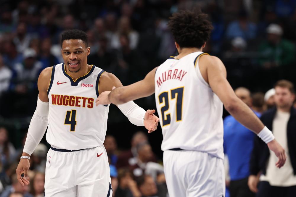 钟更是用一 钟更是用一