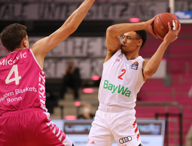 深圳队凭借 深圳队凭借